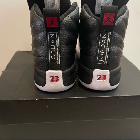 Nike Jordan Retro 12 - Picture 3 of 8